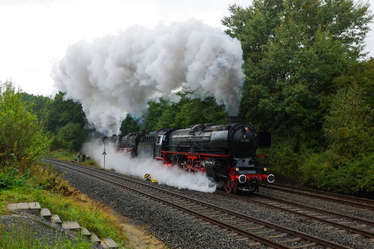 Neuenmarkt-Wirsberg (D), 21.09.2014, 15:09 SDE 01 150 Pacific 01 202 SSN 01 1075 02.jpg