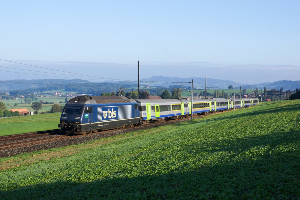 Tägertschi, 14.09.2014, 08:49 BLS Re 465 009-9 Napf 02.jpg