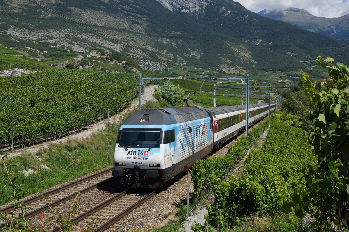Sierre, 24.08.2014, 13:22 SBB Re 460 014-4 AIR 14 06.jpg