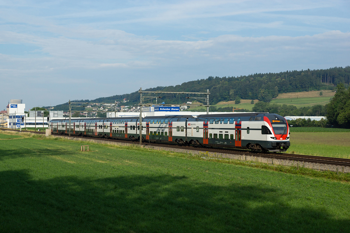 Schönenwerd, 28.06.2014, 08:40 SBB RABe 511 020-0 02.jpg