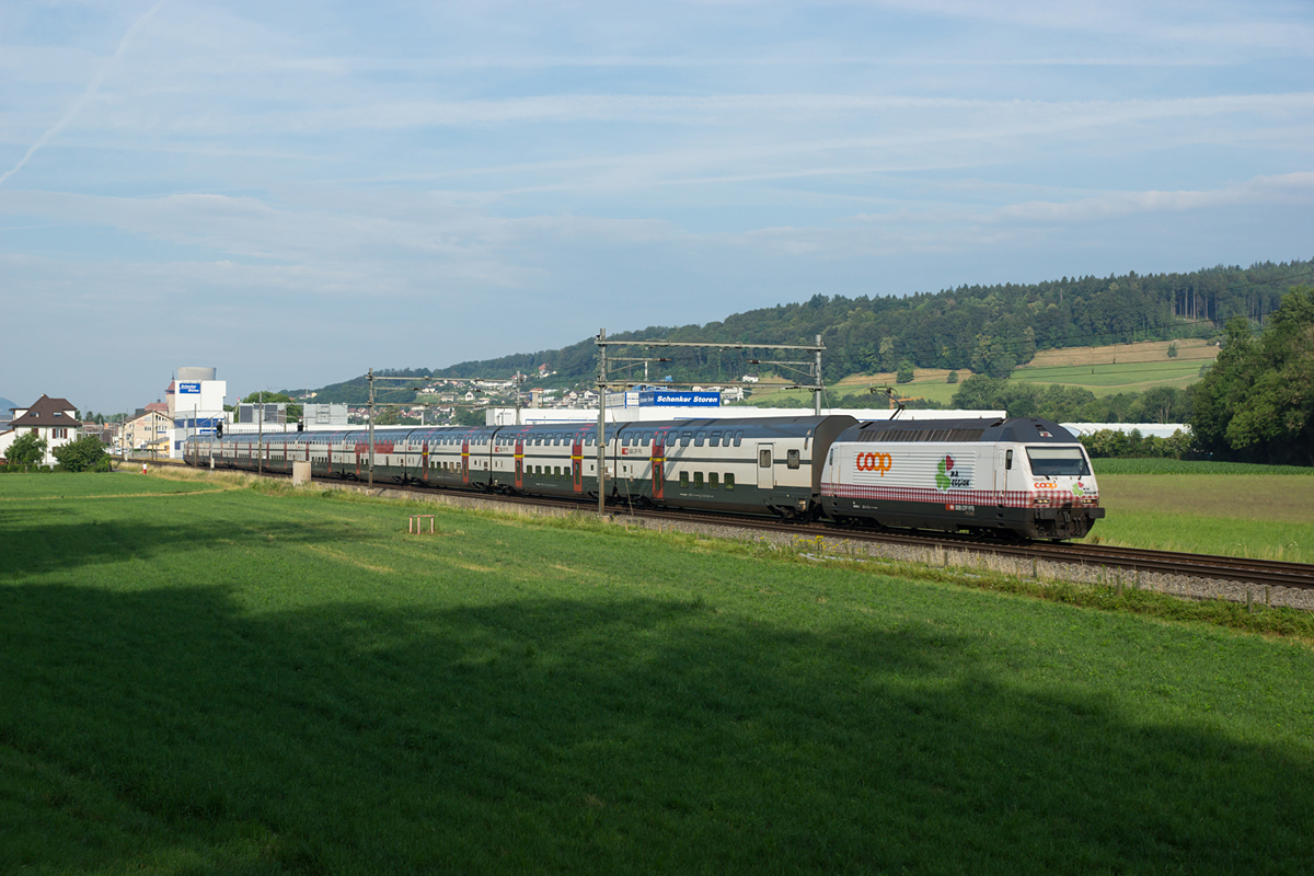 Schönenwerd, 28.06.2014, 08:32 SBB Re 460 083-9 Coop Mini Region 02.jpg