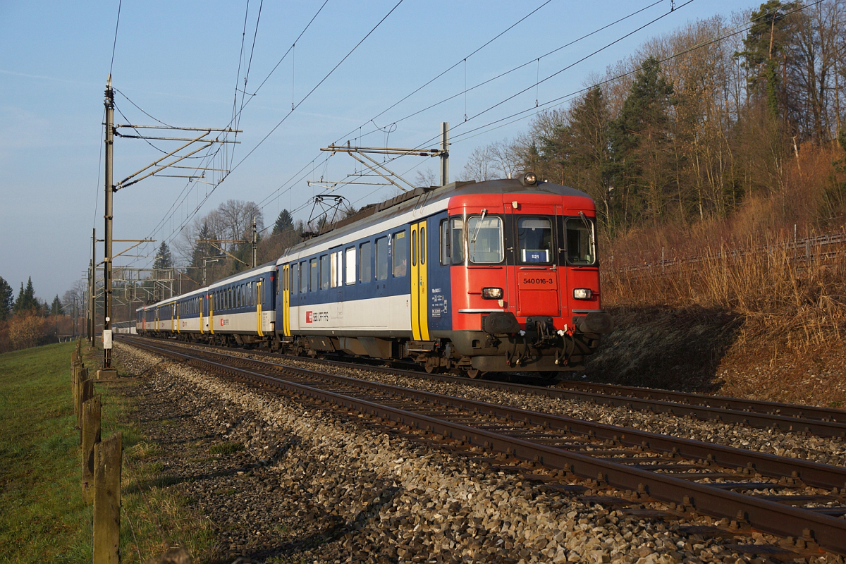 Baar, 10.03.2014, 08:10 SBB RBe 540 016-3 02.jpg