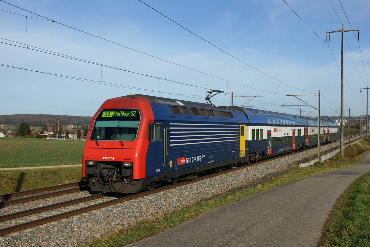 Niederglatt, 31.12.2012, 11:31 SBB Re 450 017-9 Bubikon 5.jpg