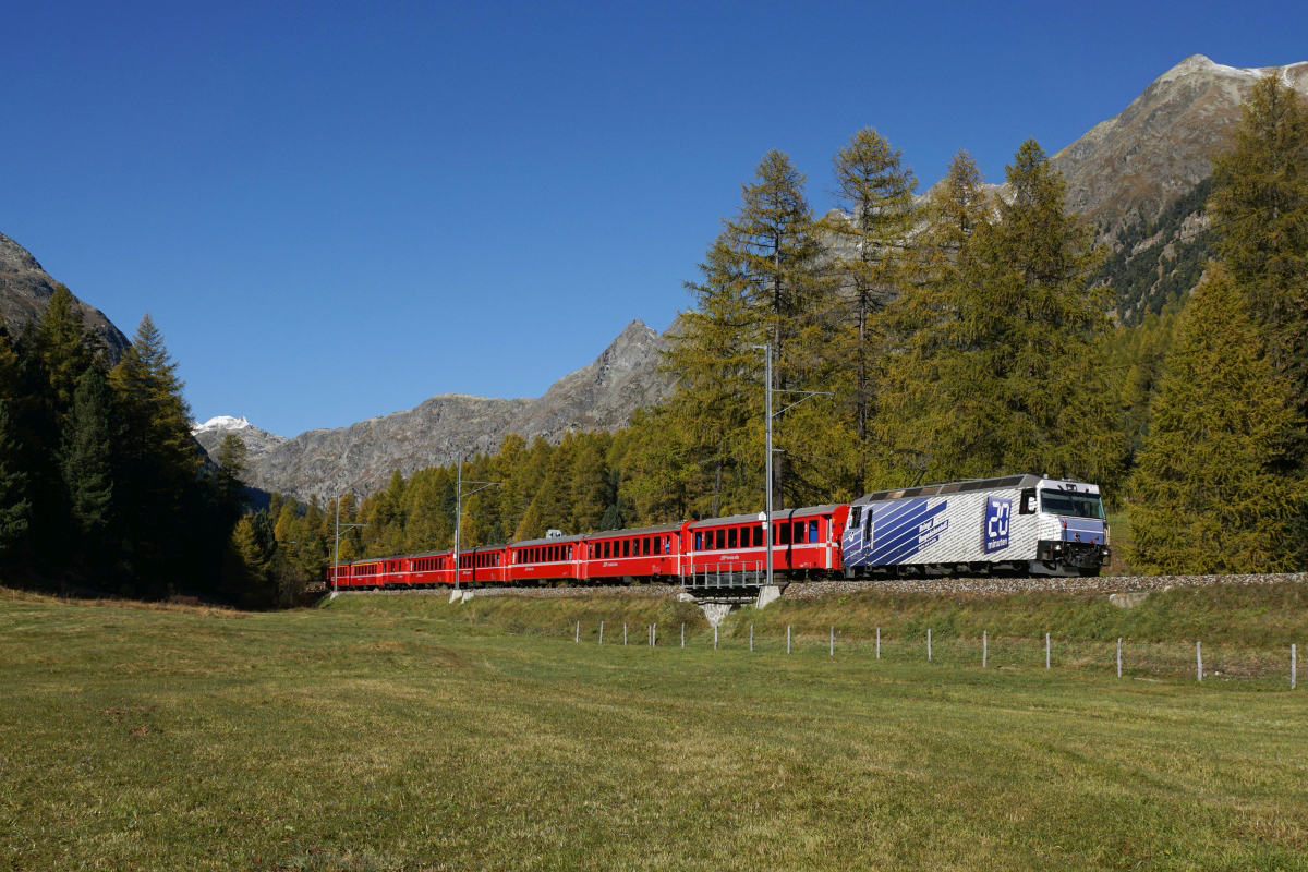 Bever, 16.10.2016, 10:45 RhB Ge 44 3 649 20 Minuten 16.jpg