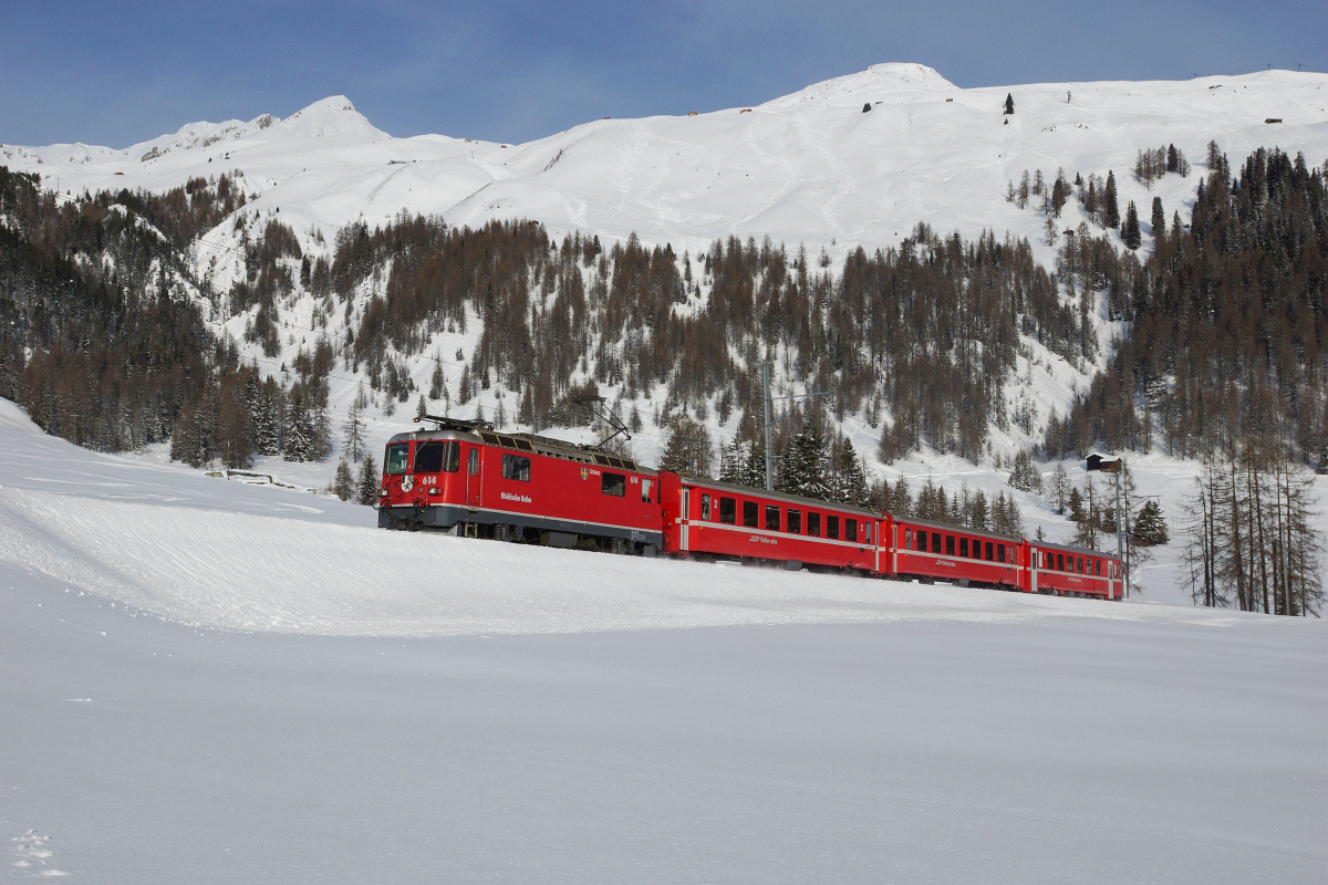 Davos Wolfgang, 29.12.2012, 10:09 RhB Ge 44 2 614 Schiers 5.jpg