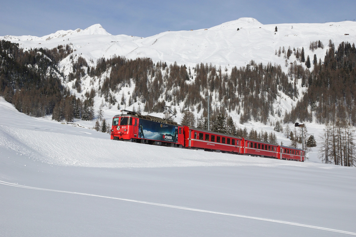 Davos Wolfgang, 29.12.2012, 11:07 RhB Ge 44 2 615 RE Power 3.jpg