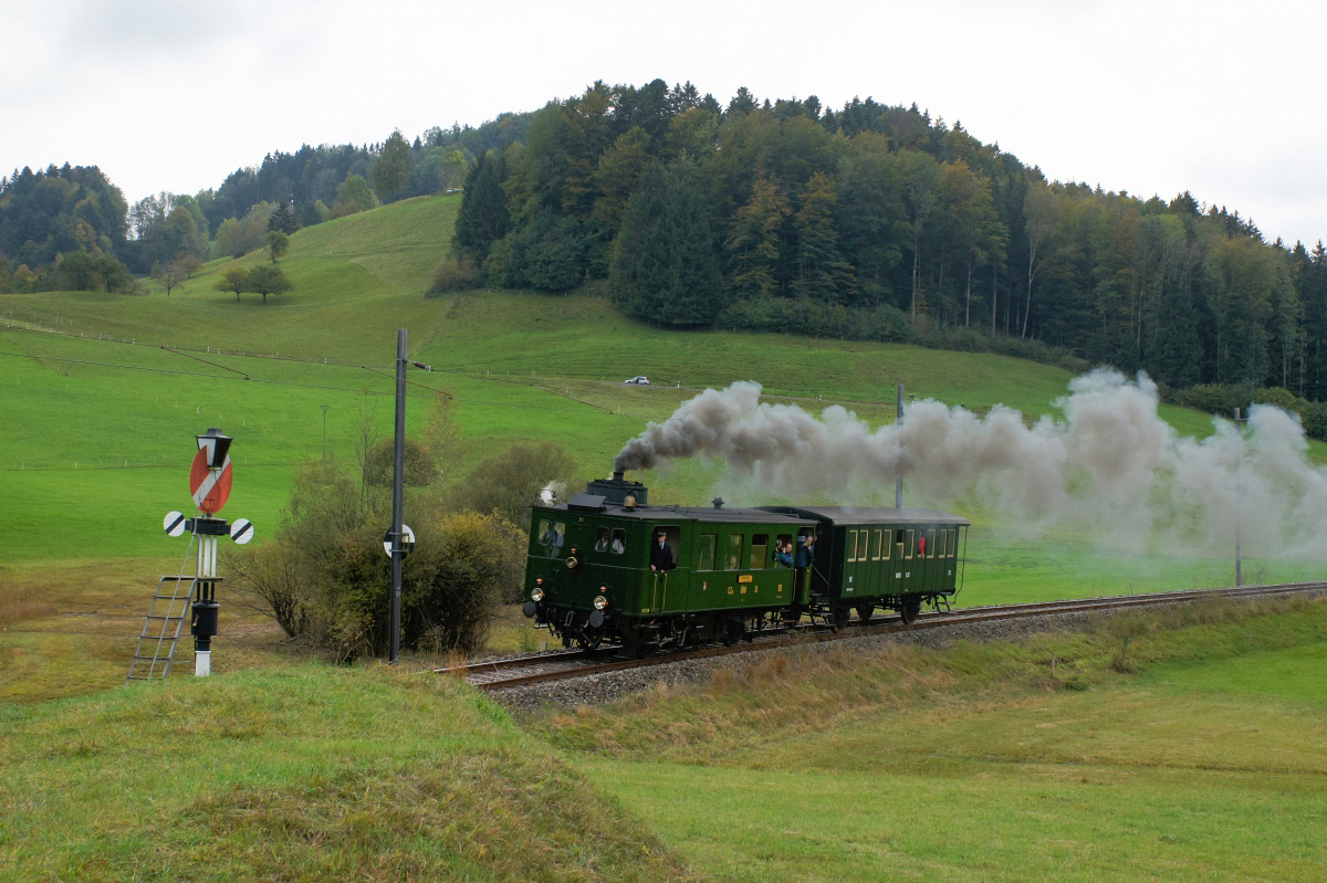 Neuthal, 13.10.2012, 13:53 SBB CZm 12 31 1.JPG