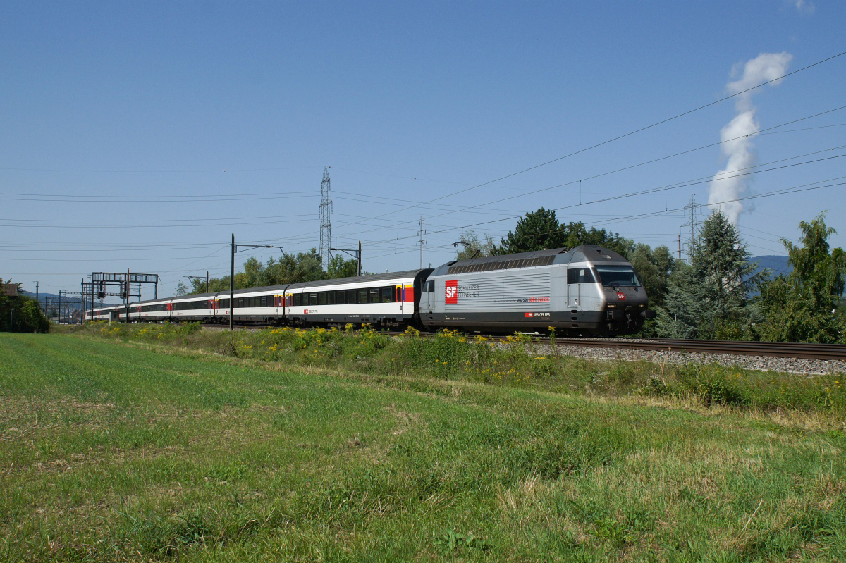 Schönenwerd, 19.08.2012, 12:04 SBB Re 460 100-1 SF 9.JPG