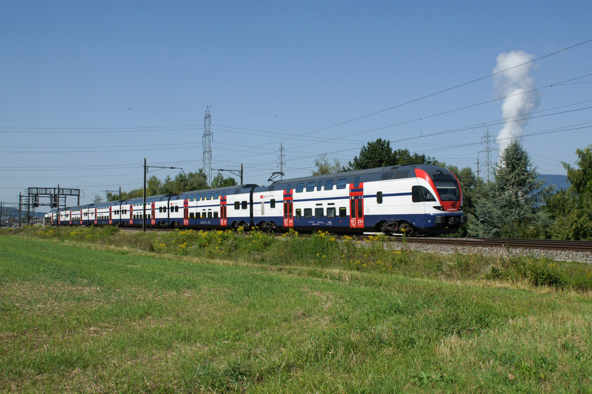 Schönenwerd, 19.08.2012, 11:42 SBB RABe 511 005 4.jpg