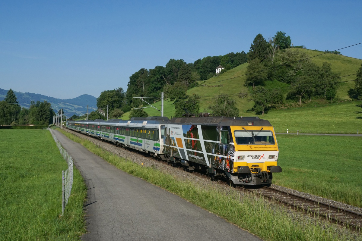 Schmerikon, 28.05.2017, 08:11 SOB Re 456 093-4 Rhomberg-Sersa 06.jpg
