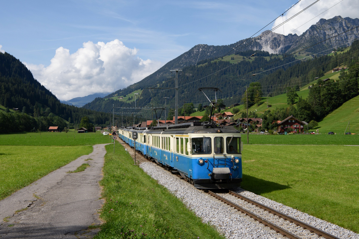 Boden, 03.09.2017, 15:34 MOB ABDe 88 4001 Suisse 4002 Vaud 4003 Bern 4004 Fribourg 05.jpg