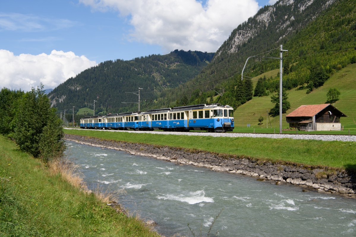 Stöckli, 03.09.2017, 14:20 MOB ABDe 88 4002 Vaud 4003 Bern 4004 Fribourg 02.jpg
