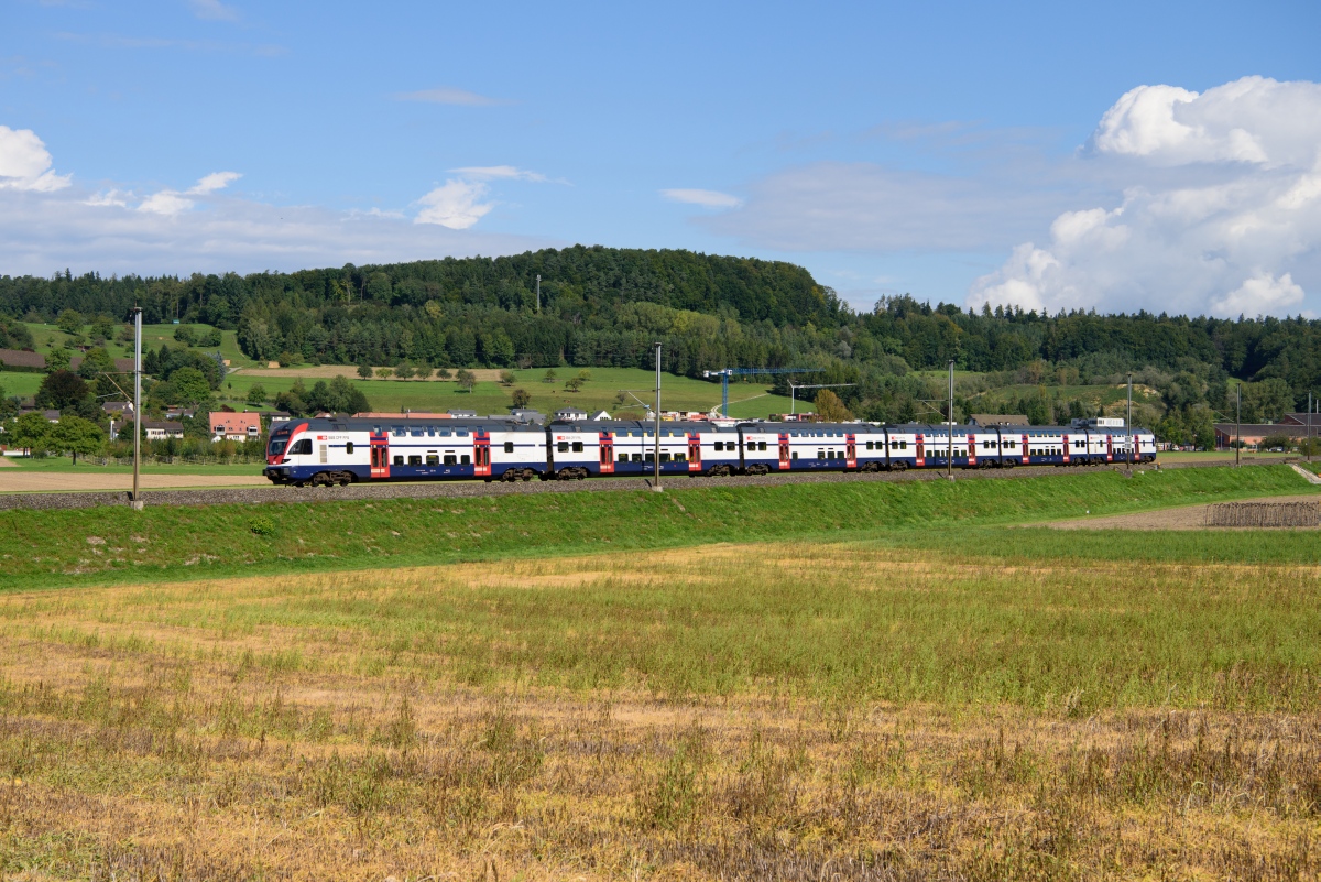 Rafz, 16.09.2017, 11:28 SBB RABe 511 039 03.jpg
