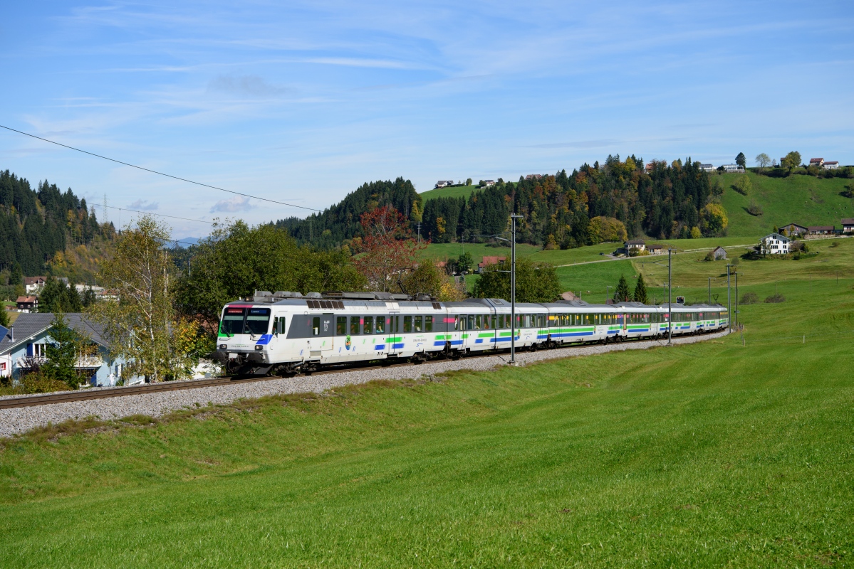 Biberbrugg, 07.10.2017, 13:24 SOB RBDe 561 081-1 09.jpg