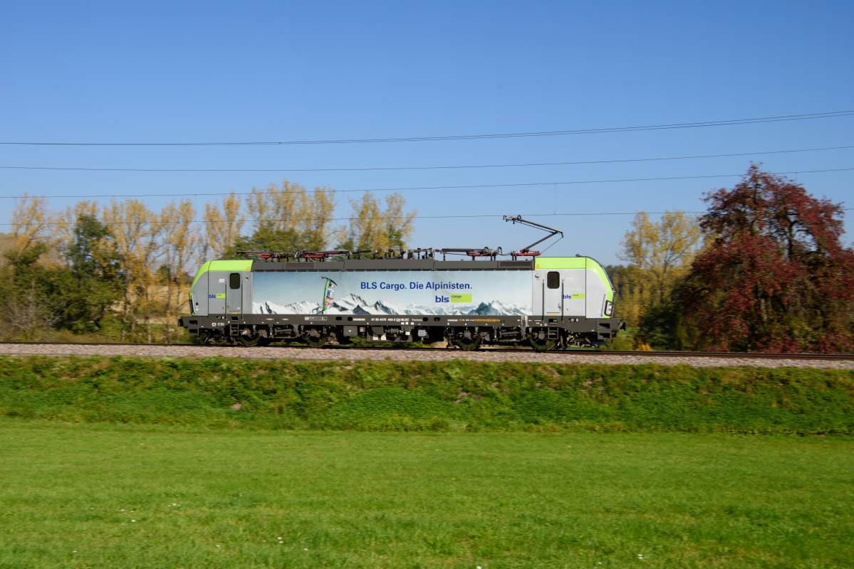 Lotstetten, 14.10.2017, 13:38 BLS Re 475 403 02.jpg