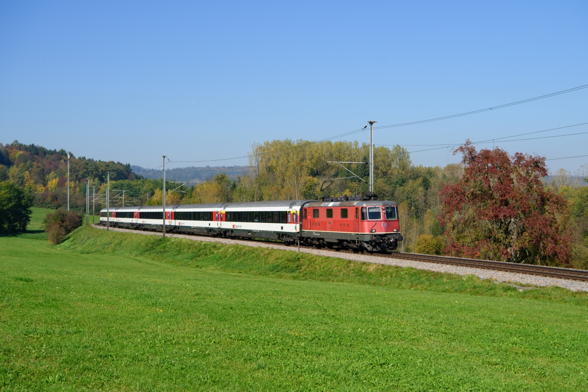 Lotstetten, 14.10.2017, 13:20 SBB Re 44 2 11304 7.jpg