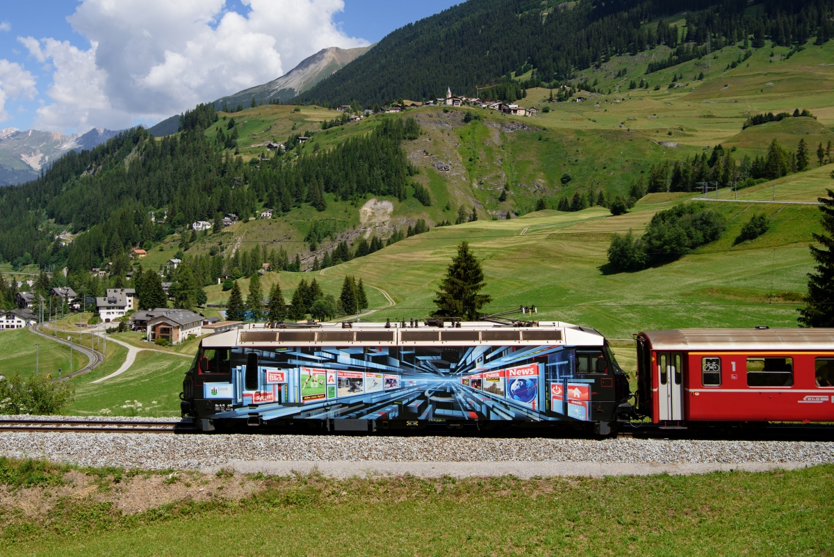 Bergün, 30.06.2018, 11:47 RhB Ge 44 3 648 SonntagsBlick 04.jpg