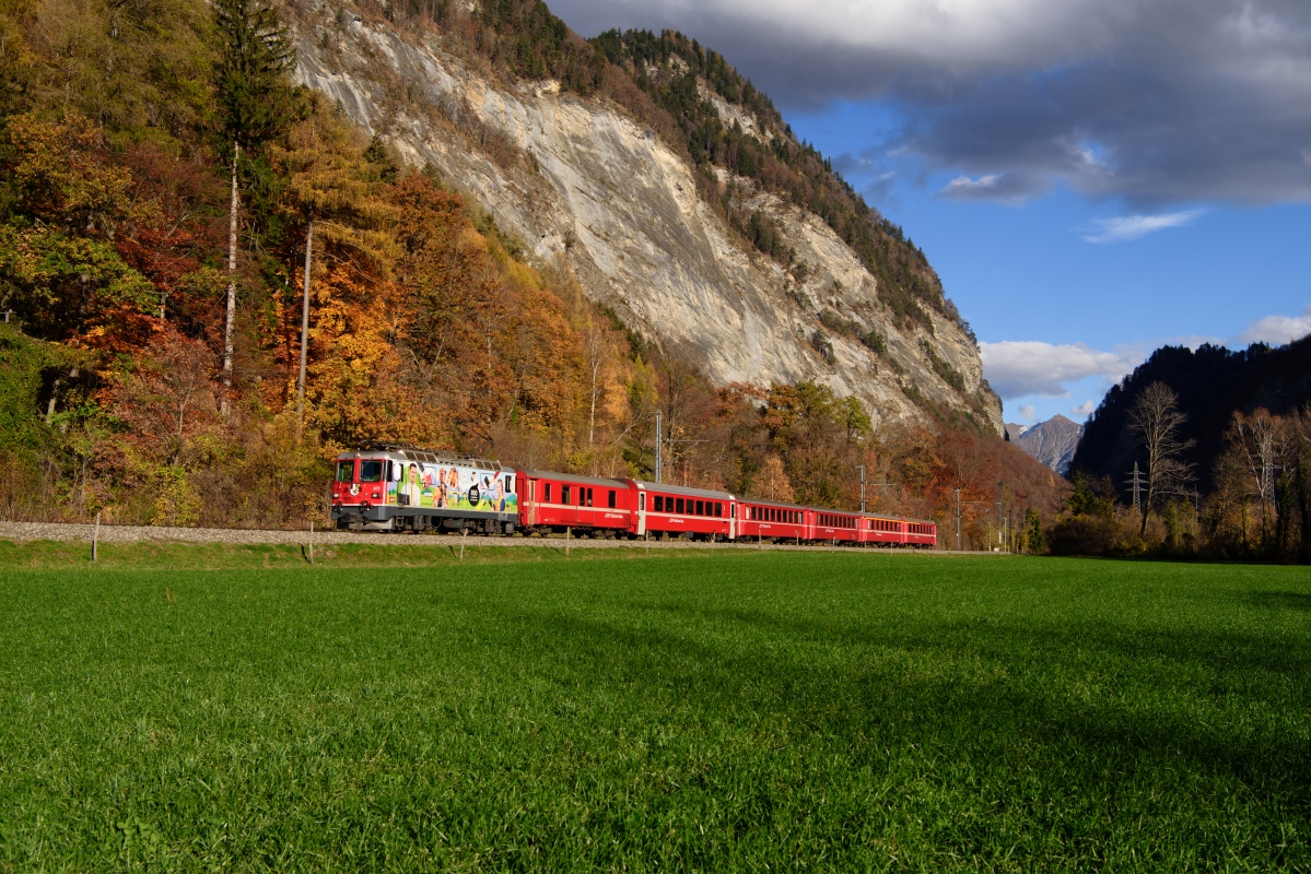 Malans, 11.11.2018, 15:10 RhB Ge 44 2 611 Login 8.jpg